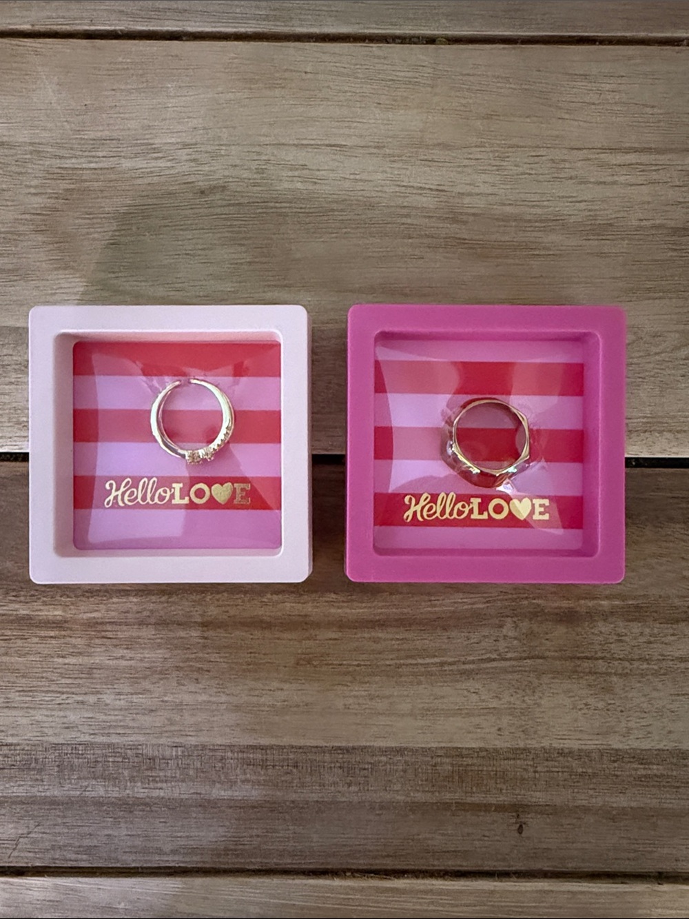 Hello Love Signature Rings